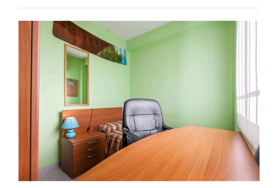 Piso Con Buena Red Wiffi Fibra Optica Alquiler De Privatunterkunft Sevilla