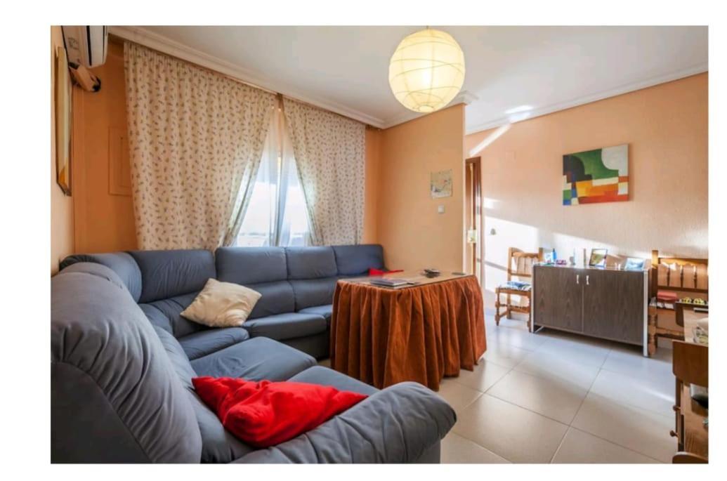 Piso Con Buena Red Wiffi Fibra Optica Alquiler De Alloggio in famiglia
